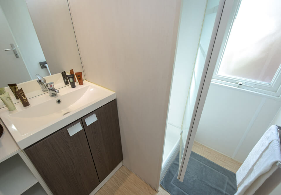 mh-case-kenya-salle-de-bain