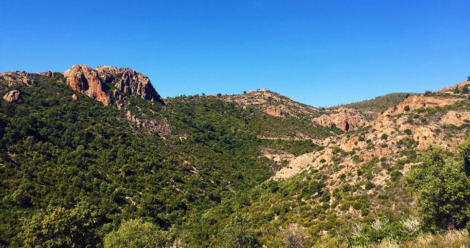 Colombier-region-terre-et-mer-bloc3-grande-montagne