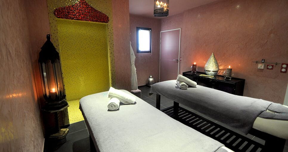 Colombier-sejour-remise-en-forme-bloc1-grande-spa-cabine-double