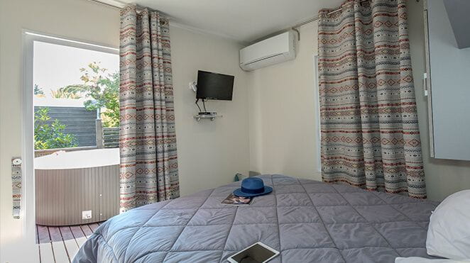 Colombier-sejour-romantique-bloc4-petite-chambre